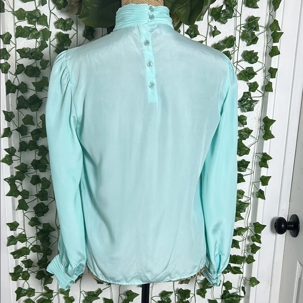 HELENE ST MARIE Green Pleated Long Sleeve Blouse with Mandarin Collar